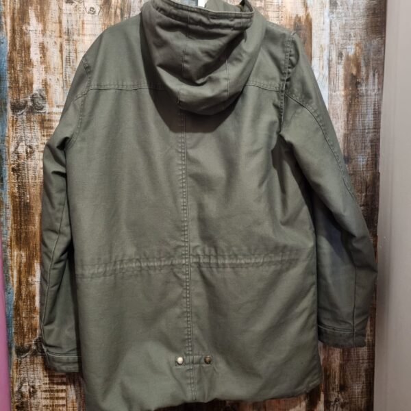 Giubbotto modello Parka Carhartt con cappuccio