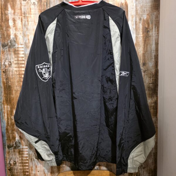 Vintage Rebook Team Appareal NFL light windbreaker Las Vegas Raiders
