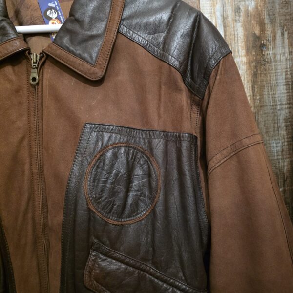 Giubbotto vintage in pelle modello bomber Aviator