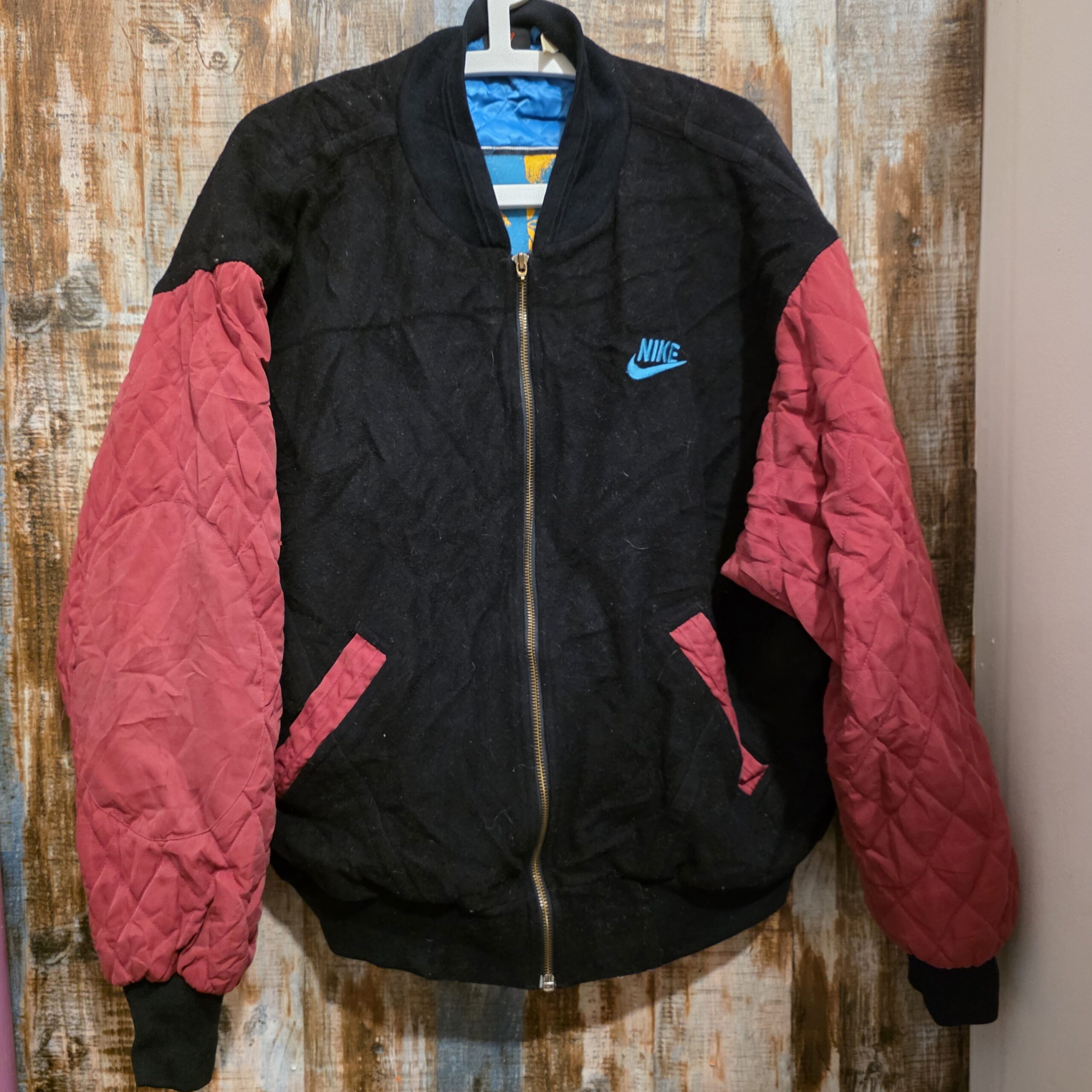 Vintage '90 Varsity Bomber Jordan Nike in lana Vintage '90 Varsity Bomber Jordan Nike in lana