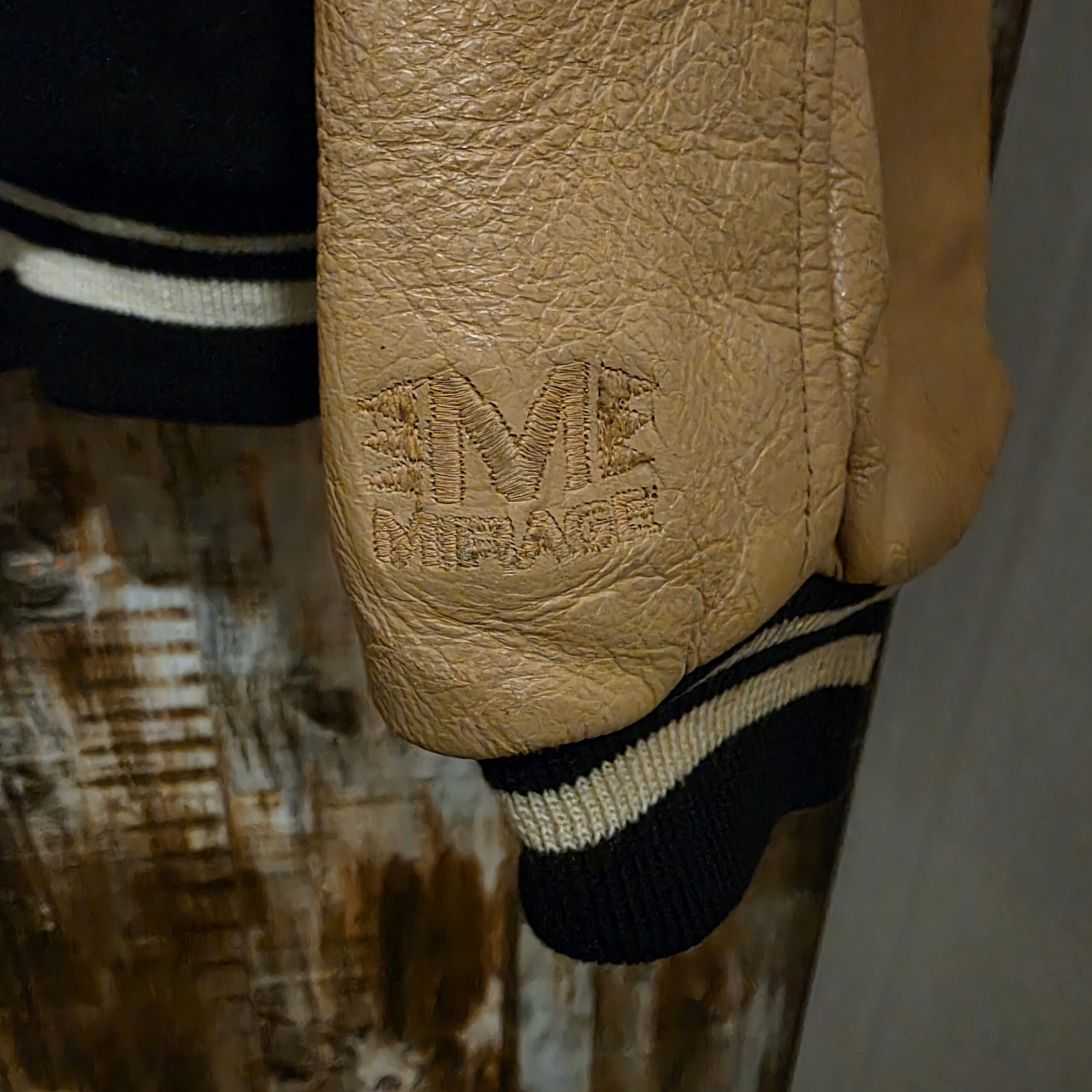 Vintage '80 Mirage NFL throwbacks bomber jacket Steelers Pittsburgh Vintage '80 Mirage NFL throwbacks bomber jacket Steelers Pittsburgh