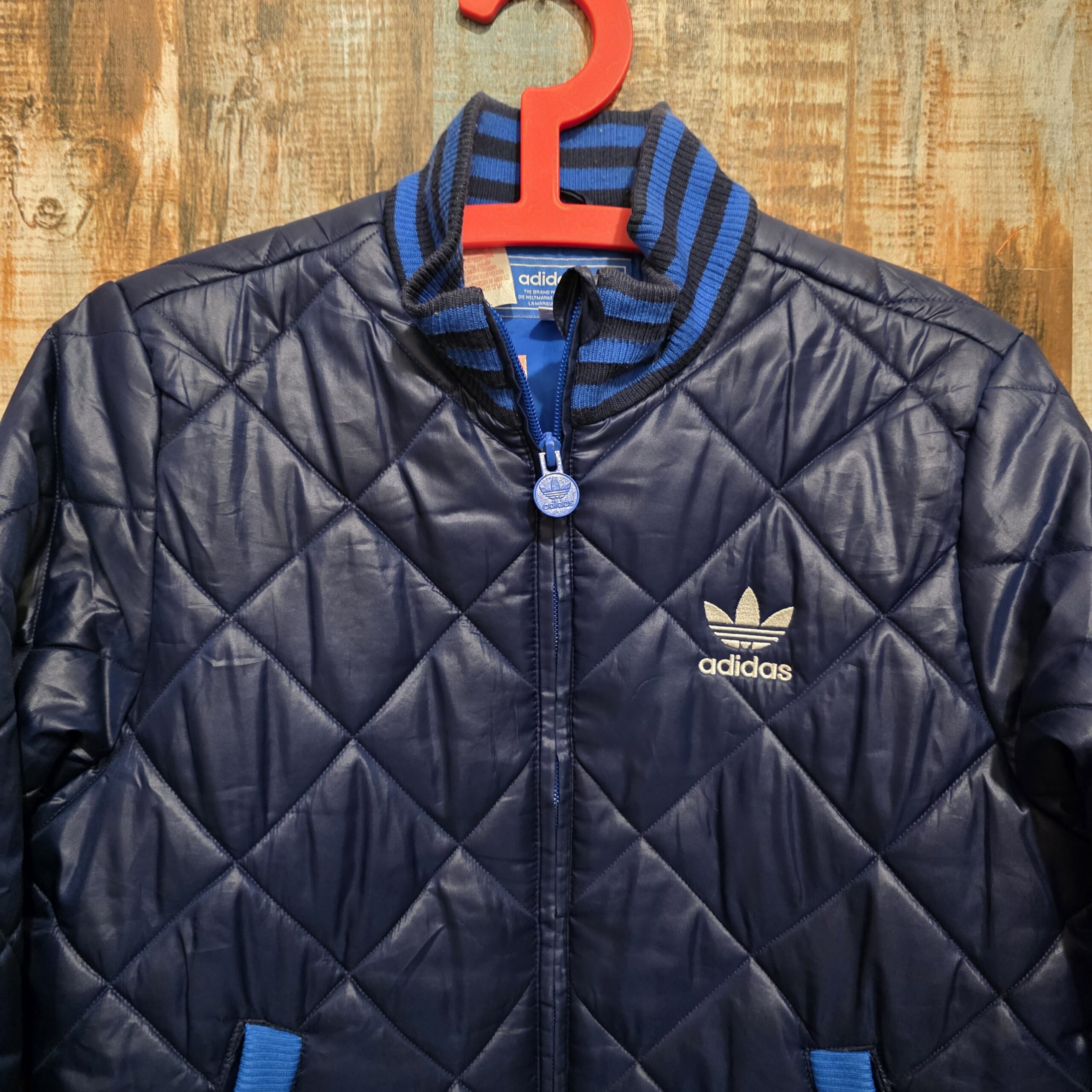 Vintage Adidas 00 puffer bomber Vintage Adidas 00 puffer bomber